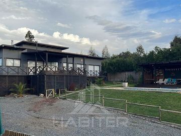 Casa en Venta en Lago Colbún