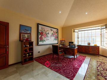 Casa en Venta dentro de coto en Puerta de Hierro Zapopan Lujo