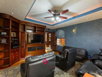 Casa en Venta dentro de coto en Puerta de Hierro Zapopan Lujo