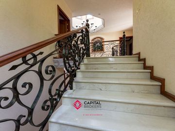 Casa en Venta dentro de coto en Puerta de Hierro Zapopan Lujo