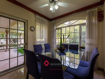 Casa en Venta dentro de coto en Puerta de Hierro Zapopan Lujo
