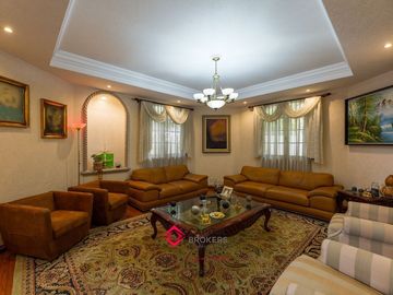 Casa en Venta dentro de coto en Puerta de Hierro Zapopan Lujo