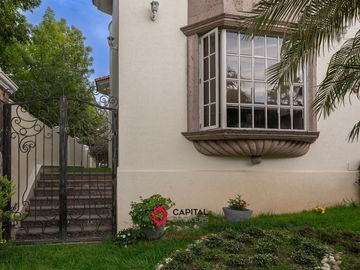 Casa en Venta dentro de coto en Puerta de Hierro Zapopan Lujo