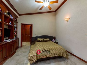 Casa en Venta dentro de coto en Puerta de Hierro Zapopan Lujo