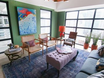 Bargain Bi-Level Penthouse for Sale in Two Lafayette Square in Salcedo Village, Makati City