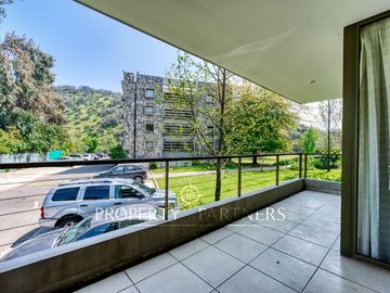 Departamento en Camino Central rodeado de áreas verdes, excelente conectividad.
