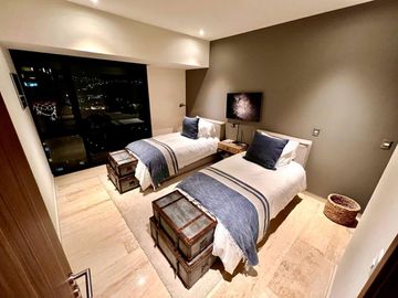 Departamento de 320 m2, areas verdes, casa club, cine, spa, alberca, venta Inter