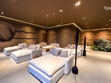 Departamento de 320 m2, areas verdes, casa club, cine, spa, alberca, venta Inter