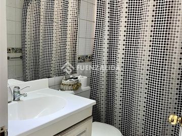 Casa en venta en condominio, sector Lo Herrera 4D-3B