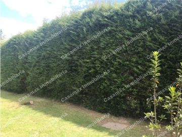 QUINTA EN VENTA PUEMBO 10.400 M2 JARDINES RESERVORIO EXCELENTE SECTOR