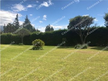 QUINTA EN VENTA PUEMBO 10.400 M2 JARDINES RESERVORIO EXCELENTE SECTOR