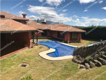 QUINTA EN VENTA PUEMBO 10.400 M2 JARDINES RESERVORIO EXCELENTE SECTOR