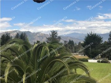 QUINTA EN VENTA PUEMBO 10.400 M2 JARDINES RESERVORIO EXCELENTE SECTOR