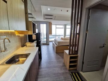 Grand Sungkono Lagoon Unit Masih Baru, 1BR Jadi Studio, BU