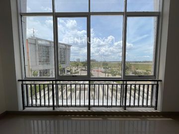 Dijual Rukan 3.5 Lantai Hoek La Riviera PIK2