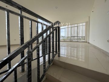 Dijual Rukan 3.5 Lantai Hoek La Riviera PIK2