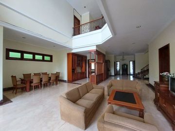 Rumah Lux 2 lantai Sukahaji sayap Gegerkalong Bandung Utara