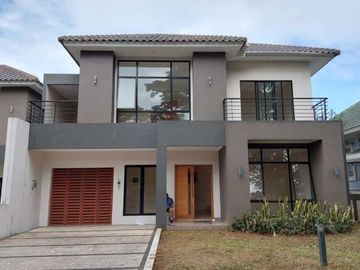 Jual Rumah Minimalis Modern Siap Huni di Cluster Bukit Golf Hijau Sentul City