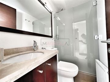Departamento en venta de 5 dorm. en Lo Barnechea