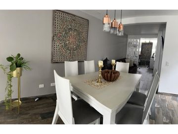 Casa esquinera en conjunto cerrado en venta sector la Reanault