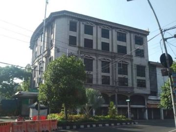 GEDUNG KANTOR HOOK 5 LANTAI JALAN RAYA BUNGURAN