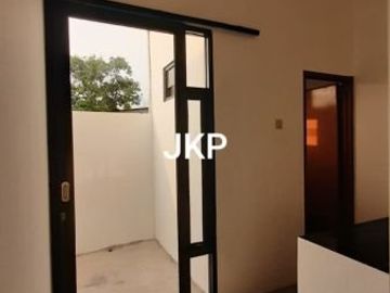 RUMAH BARU MURAH 1LANTAI SIAP HUNI LOKASI STRATEGIS DI PADURENAN MUSTIKA JAYA BEKASI TIMUR