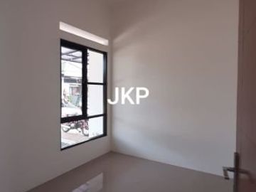 RUMAH BARU MURAH 1LANTAI SIAP HUNI LOKASI STRATEGIS DI PADURENAN MUSTIKA JAYA BEKASI TIMUR