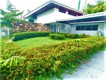 VENTA CASA  COMERCIAL 1500M2 OBARRIO, 5REC