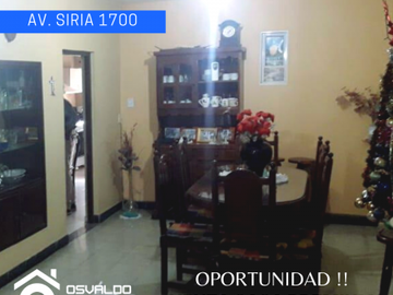 Venta de Casa Premium con local comercial - Av. Siria al 1700