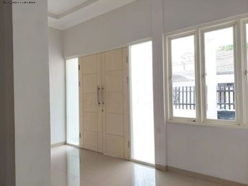 Rumah Manyar Jaya STRATEGIS, BAGUS rpadm