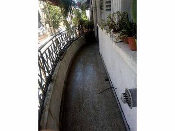 Departamento a una cuadra de Parque Centenario