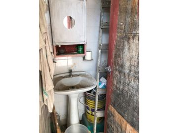 casa a refaccionar 79 entre 44 y 46