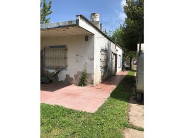 casa a refaccionar 79 entre 44 y 46