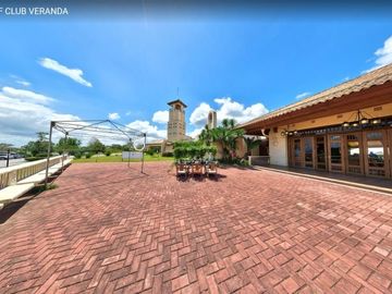 Tagaytay Studio Unit RFO - Golf coarse view