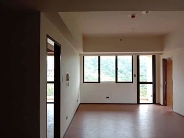 Tagaytay Studio Unit RFO - Golf coarse view