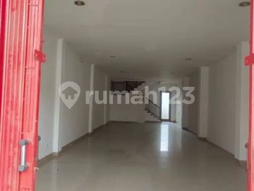 Ruko 3 Lantai, Luas Bangunan 190 Meter di Kawasan Premium