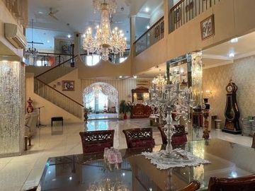 DIJUAL RUMAH FULLY FURNISHED at JL MARKISA / CINERE, DEPOK