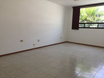 Consultorio Medico en Renta - Colonia La Paz
