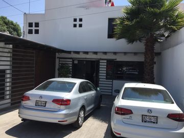 Consultorio Medico en Renta - Colonia La Paz