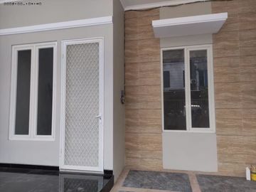 Rumah Rungkut Asri Hadap Utara