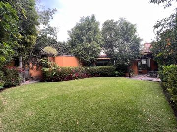 CASA EN LOMAS DE CHAPULTEPEC