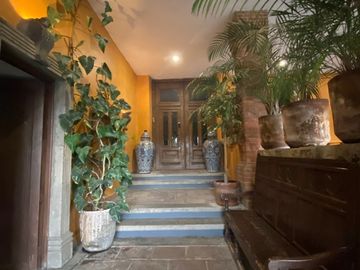 CASA EN LOMAS DE CHAPULTEPEC