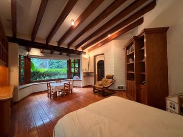 CASA EN LOMAS DE CHAPULTEPEC