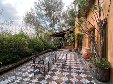 CASA EN LOMAS DE CHAPULTEPEC