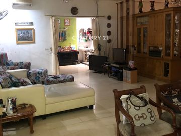 Rumah Dengan Lokasi Strategis 9 Menit Ke Gandaria City Mall