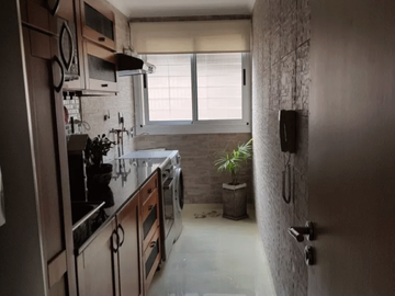 Departamento en Venta en Once (Balvanera) 3 ambientes 62 m2 + balcón al frente, refaccionado a nuevo – Sarmiento y Paso
