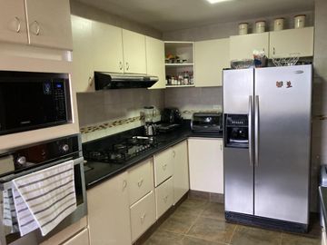 apartamento en venta en alto prado. Cod V102819