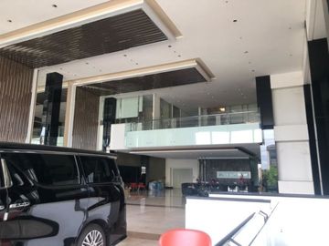 Di jual showroom mobil mewah dan sangat bagus daerah gubeng, surabaya pusat