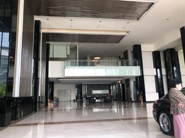 Di jual showroom mobil mewah dan sangat bagus daerah gubeng, surabaya pusat