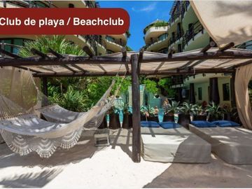 Penthouse de 3 recamaras con jacuzzi privado a pasos del mar y la quinta avenida